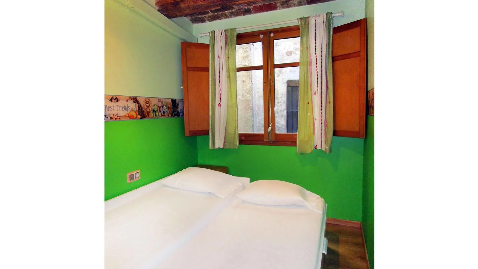 Guest house Central & Basic Ramblas Barcelona